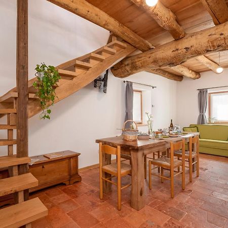 La Torre Del Manghen: Agri-Alloggio Indipendente Rota de Imagna Bagian luar foto